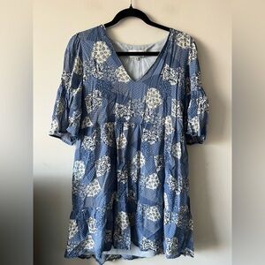 Park & Fifth Blue and White Patchwork V-neck Mini Dress - Size XS